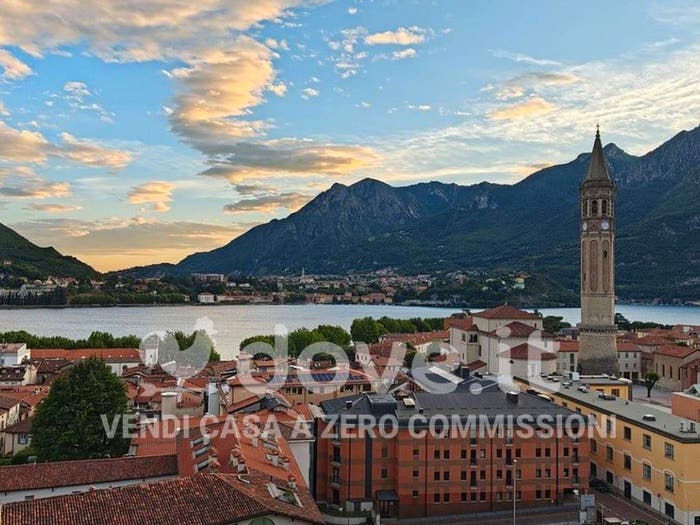 Casa trilocale in vendita in Via Giuseppe Resinelli, Centro, Lecco