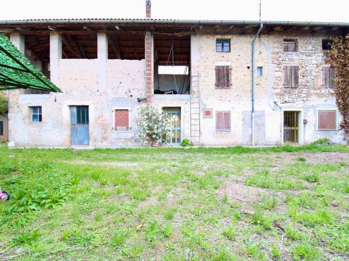 Casa quadrilocale in vendita in Vicolo Paolo Diacono, Centro, Castions di Strada