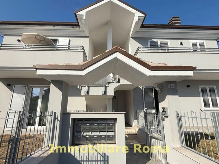 Appartamento trilocale in vendita in Via Po, Cuccurano Carrara, Fano