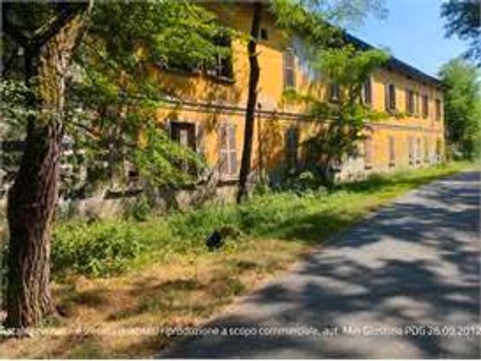 Casa quadrilocale in vendita in Strada Vicinale dei Mulini Bianchi, Centro, Cairate