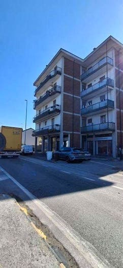Appartamento con 5 locali in vendita in Via Giacomo dei Medici, Centro, Magenta