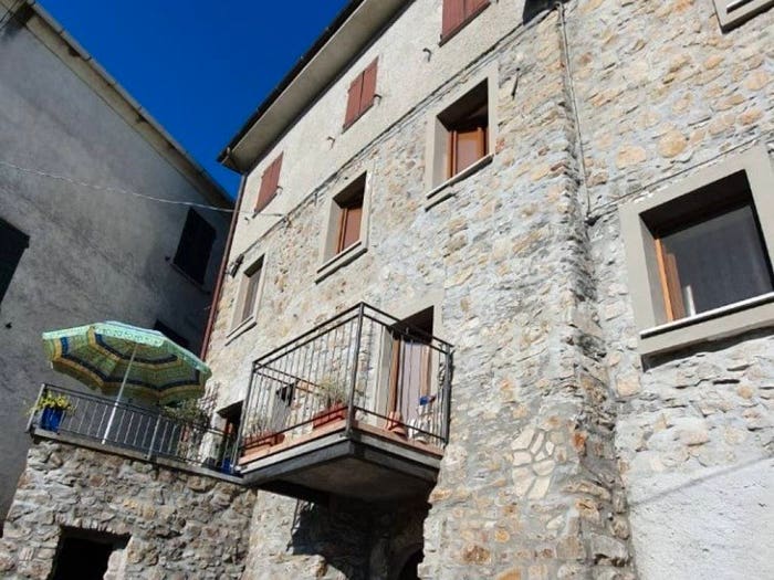 Casa quadrilocale in vendita in Via Ca Bertacca, Sesta Godano