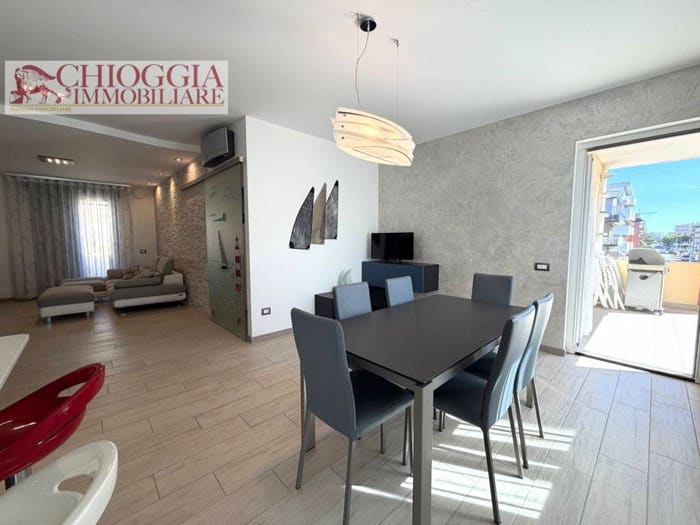 Appartamento trilocale in vendita in Via Marco Polo, Sottomarina, Chioggia