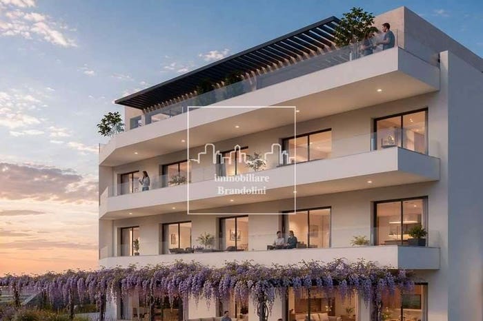 Appartamento quadrilocale in vendita in Luvinate