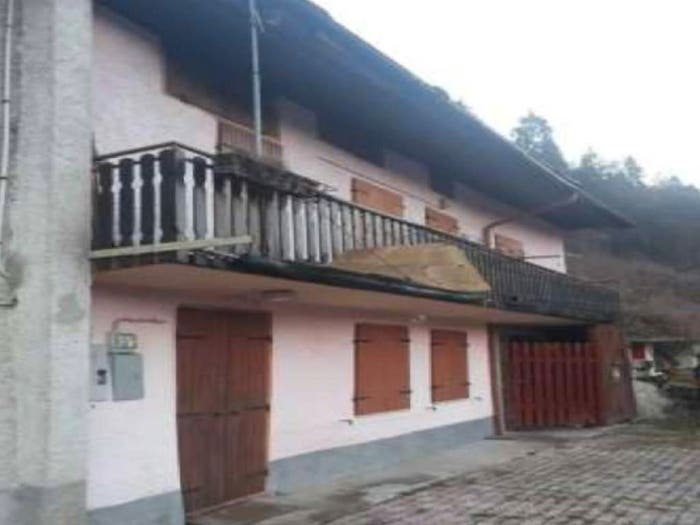 Appartamento con 5 locali in vendita in Via Novegno Arsiè BL Italia, Centro, Arsiè