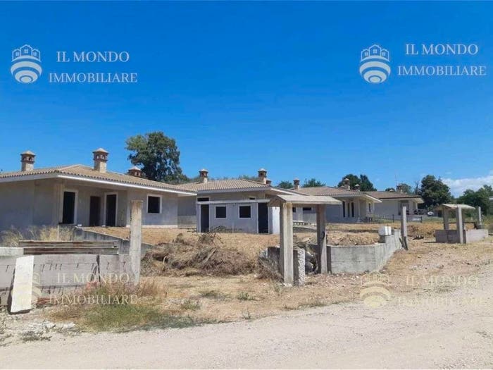 Casa quadrilocale in vendita in Strada della Neve snc, Palombara Sabina