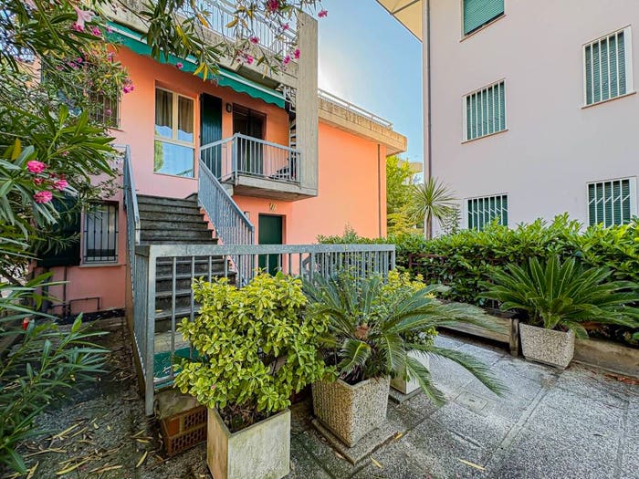 Appartamento trilocale in vendita in Viale dei Mille, Cesenatico Levante, Cesenatico