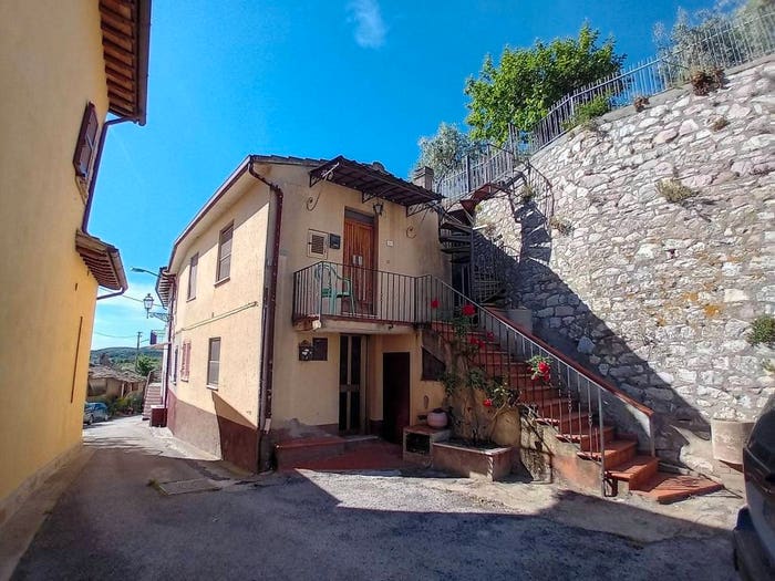 Casa quadrilocale in vendita in Via Pomontina, Gualdo Cattaneo