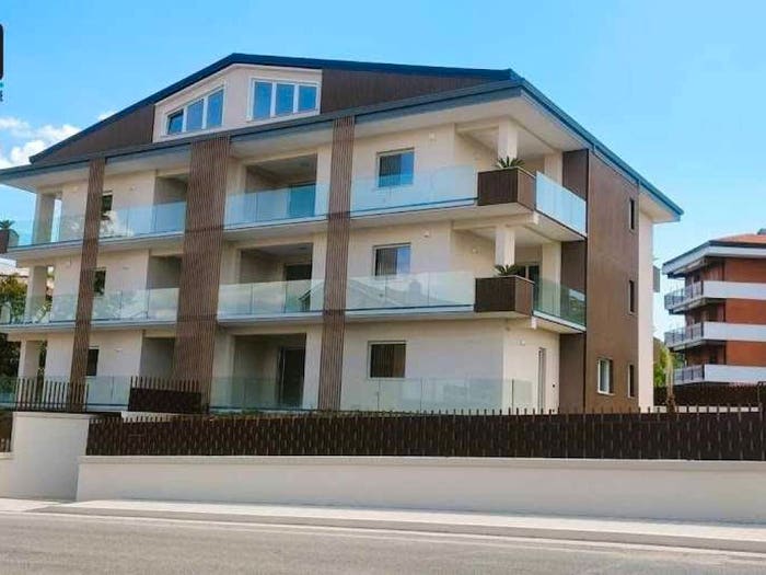 Appartamento quadrilocale in vendita in Via Ernesto Pontieri, A Annarumma A Gasperi F Tedesco, Avellino