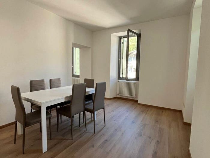 Appartamento con 5 locali in vendita in Piazza La Torre, Castiglione D'Intelvi, Centro Valle Intelvi