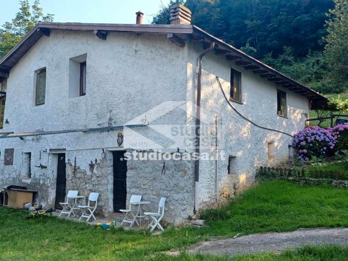 Casa con 6 locali in vendita in Centro, Fonteno