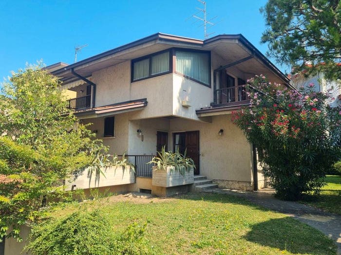 Casa con 6 locali in vendita in Via Arnaldo Foresti, Urago Mella, Brescia