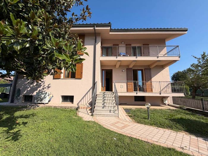 Appartamento quadrilocale in vendita in Via Castagnari, Centro, Poncarale