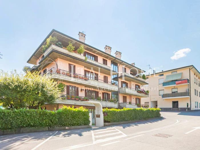 Appartamento trilocale in vendita in Via Mirabella, Centro, Torre Boldone