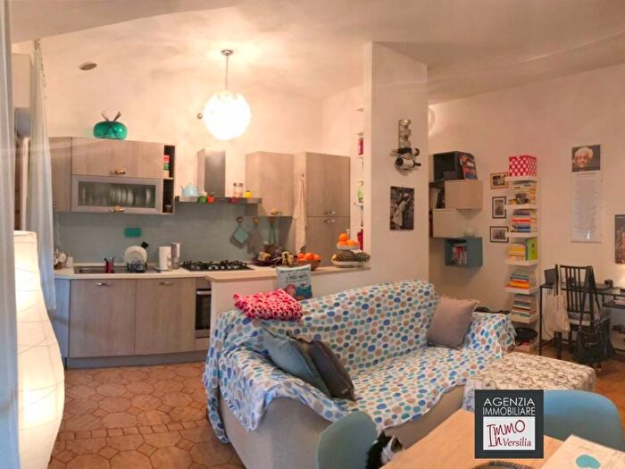 Appartamento con 5 locali in vendita in Torre del Lago, Viareggio