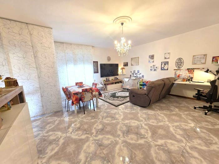 Appartamento trilocale in vendita in Via Podgora, San Bernardino, Legnano