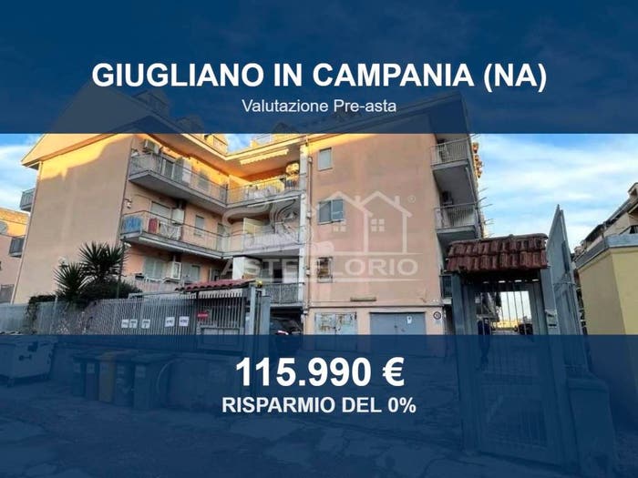 Appartamento con 6 locali in vendita in via Giardini Traversa Madonnelle, Centro Storico, Giugliano in Campania