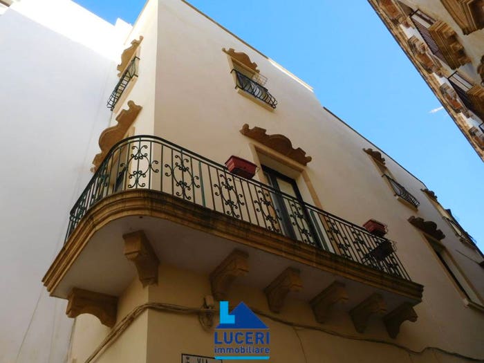 Casa con 6 locali in vendita in Via Carlo Micetti, Centro Storico, Gallipoli