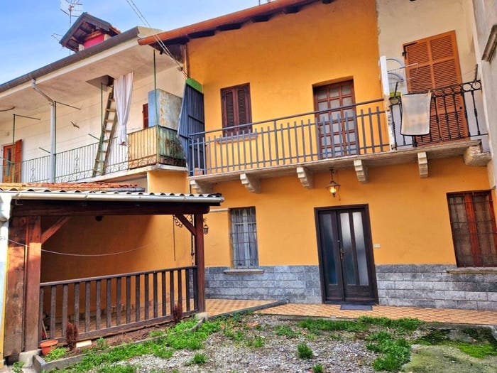Casa bilocale in vendita in Via Zanella, Centro, Omegna