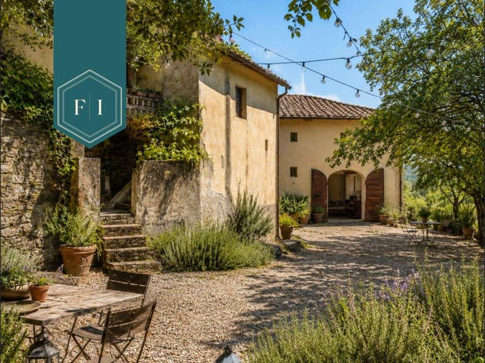 Casa con 6 locali in vendita in Via di Uscioli, Pontassieve