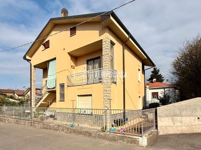 Casa con 5 locali in vendita in Corso Italia, Usmate, Usmate Velate