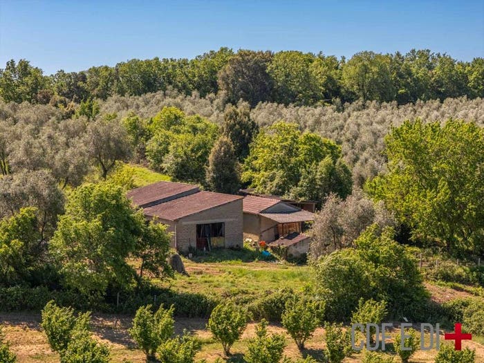 Casa in vendita in Strada Provinciale Sovana, Sorano