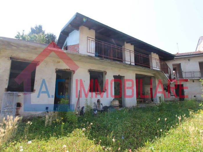 Casa con 6 locali in vendita in Via Cesare Battisti, Crugnola, Mornago