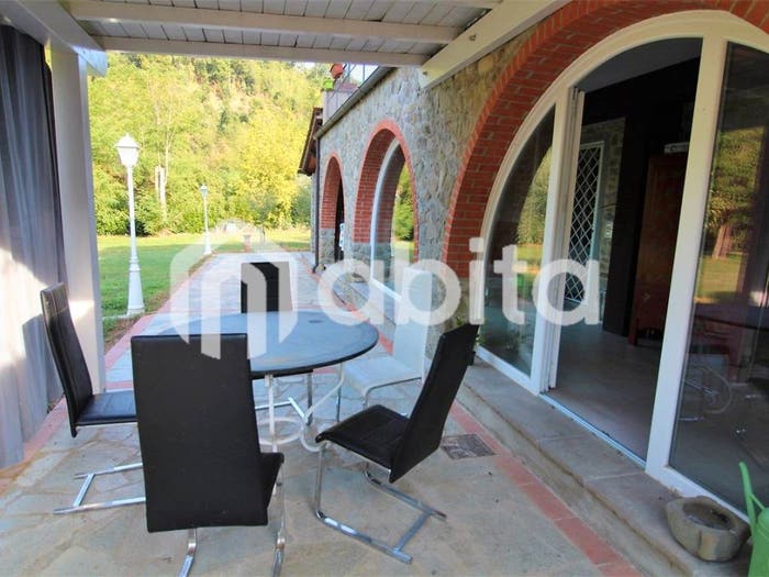 Casa con 6 locali in vendita in CASTELFRANCO DI SOPRA, Castelfranco Di Sopra, Castelfranco Piandisco