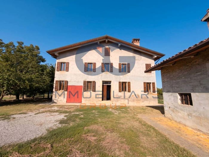 Casa con 6 locali in vendita in Via Lanzoni, Pieve di Cento
