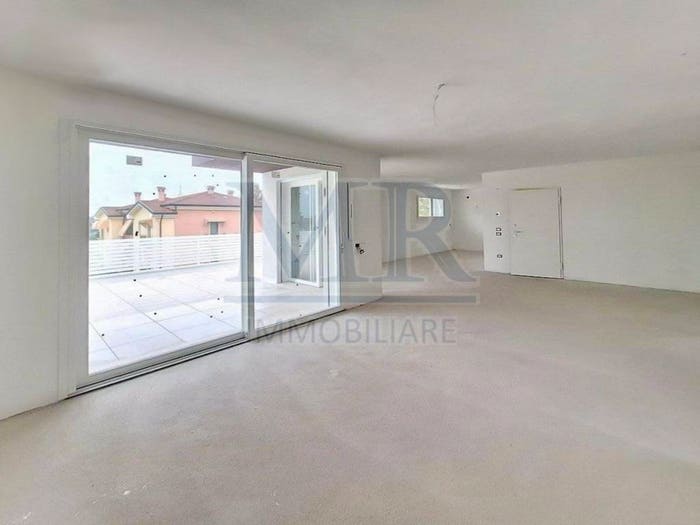 Appartamento quadrilocale in vendita in Via Capitolina, Centro, Montegrotto Terme