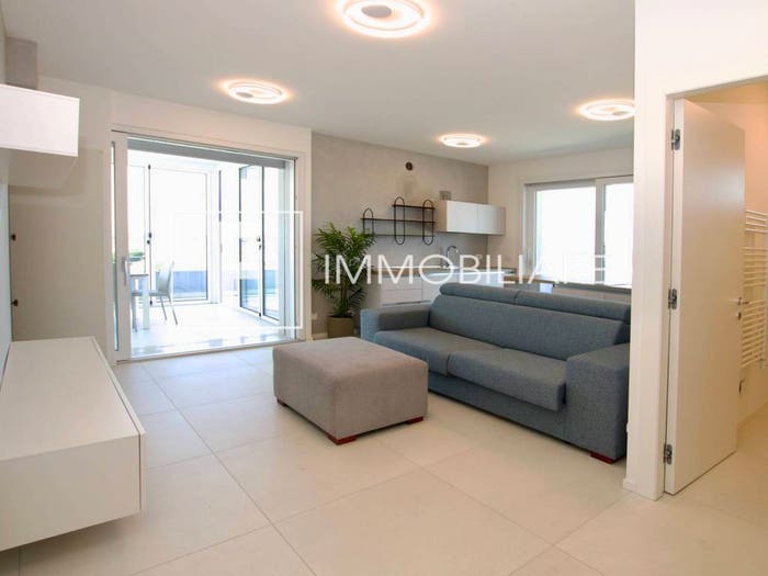 Appartamento quadrilocale in vendita in Via Olanda, Lido Est, Jesolo