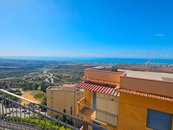 Appartamento quadrilocale in vendita in Viale Pietro Nenni, Centro Storico, Agrigento
