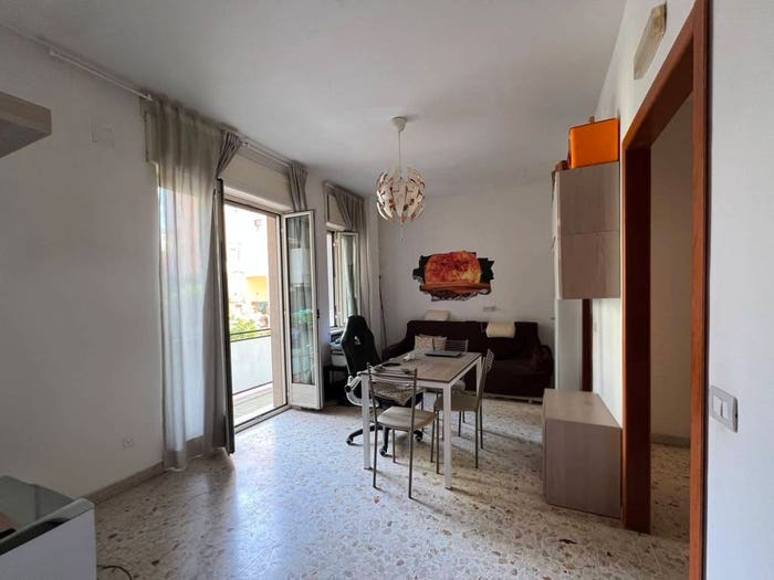 Appartamento bilocale in vendita in Via San Giacomo dei Capri, Arenella, Napoli