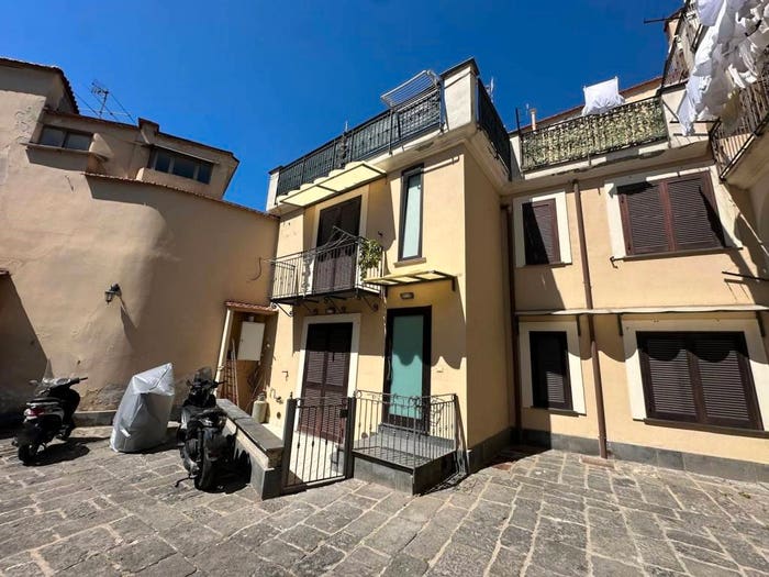 Appartamento trilocale in vendita in Via Armando Diaz, Centro, Mugnano di Napoli