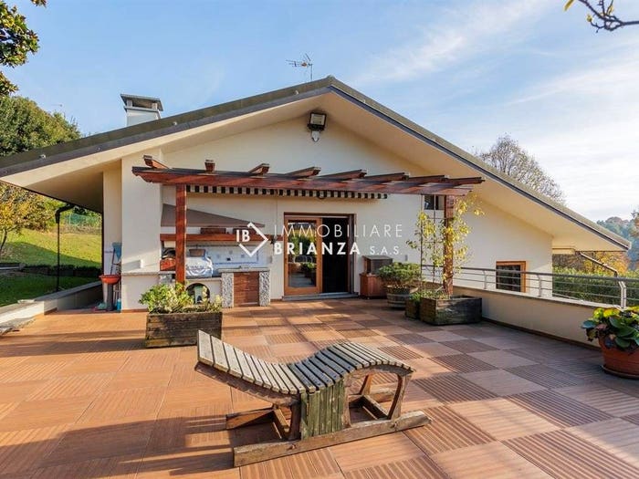 Casa con 5 locali in vendita in Viale J e R Kennedy, Centro, Besana in Brianza