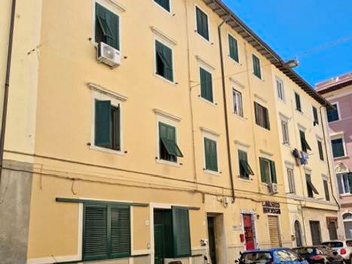 Appartamento in vendita in Via Sproni, Cisternone, Livorno