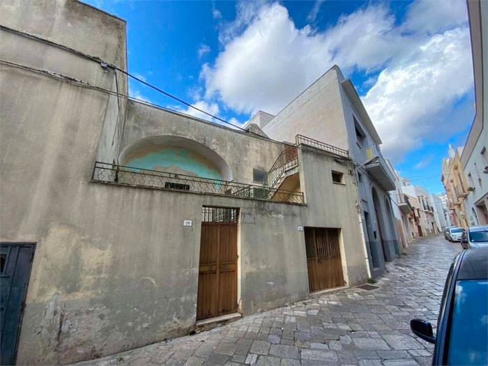 Casa con 6 locali in vendita in Via Nizza, Centro, Matino