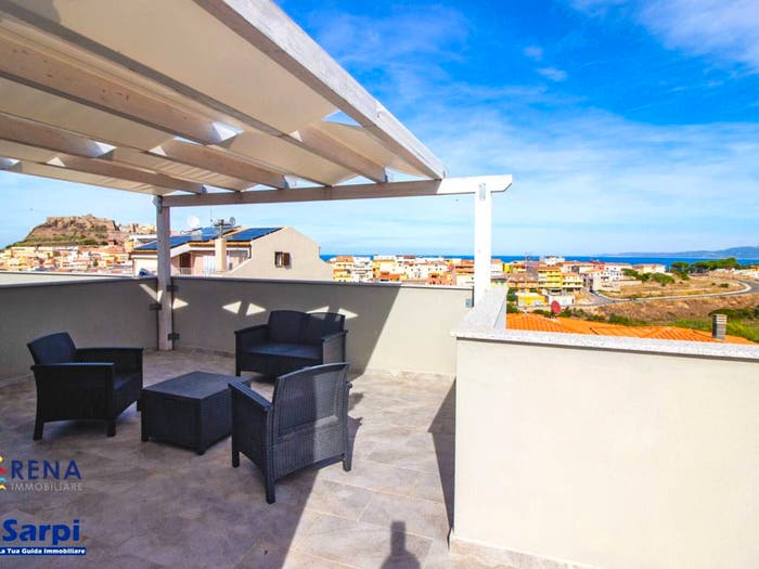 Casa trilocale in vendita in Via Bosa, Centro, Castelsardo