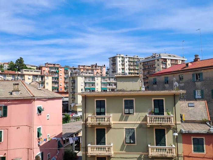 Appartamento bilocale in vendita in Piazza Silvio Arrivabene, Sestri Ponente, Genova