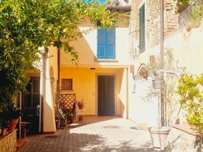 Appartamento trilocale in vendita in Via Corrado Corti, Capraia, Capraia e Limite