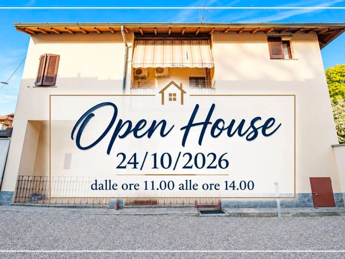 Appartamento trilocale in vendita in Via Silvio Pellico Carate Brianza MB Italia, Centro, Carate Brianza