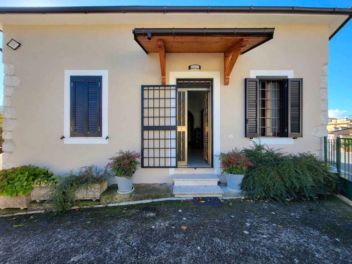 Appartamento con 5 locali in vendita in Via Gallinaro, Atina Inferiore, Atina