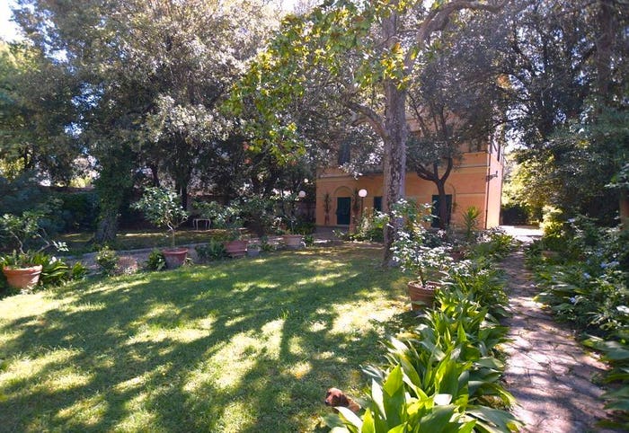 Casa con 6 locali in vendita in Antignano Banditella, Livorno