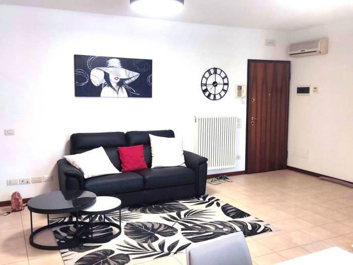 Appartamento quadrilocale in vendita in Via Chiesa, Postioma, Paese