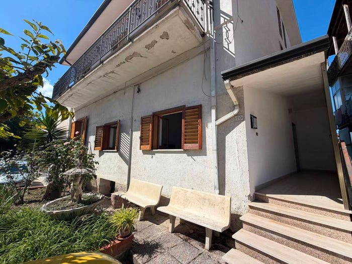 Appartamento con 6 locali in vendita in Via San Giacomo, Centro, San Giorgio del Sannio