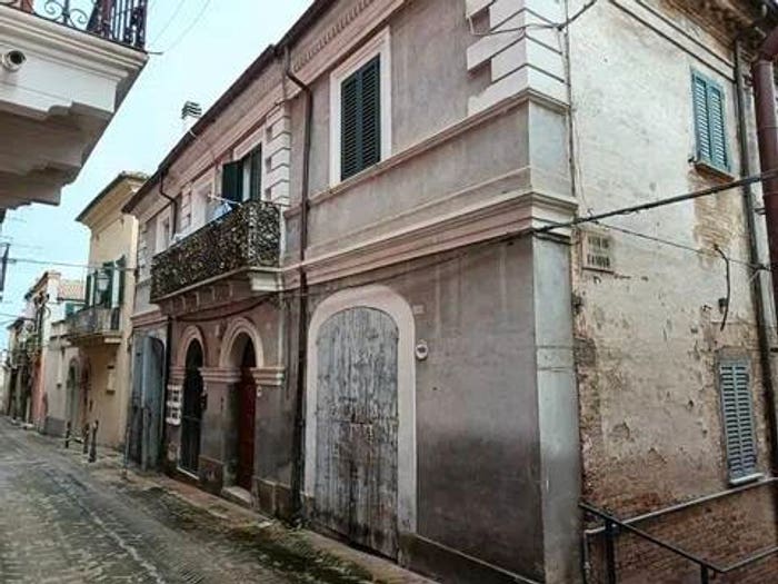 Appartamento quadrilocale in vendita in Via Camillo Benso Conte Di Cavour, Centro, Lanciano