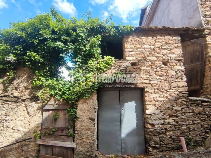 Appartamento trilocale in vendita in Frazione canneto, Stellanello