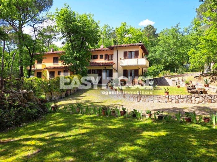 Casa con 6 locali in vendita in Quarata, Arezzo