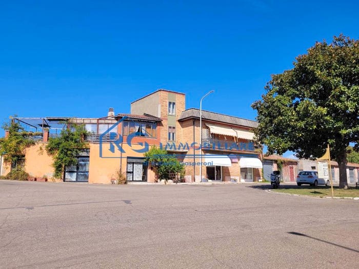 Appartamento quadrilocale in vendita in Piazza Luigi Razza, Centro, Celleno