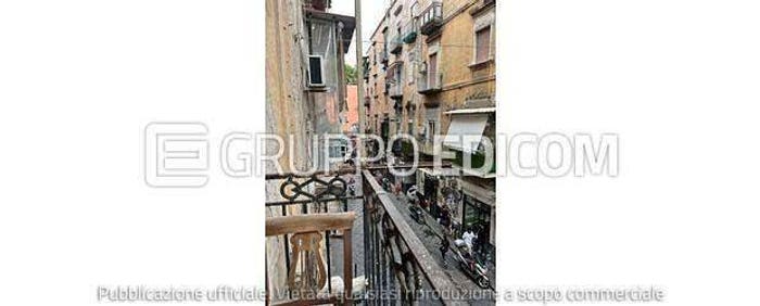 Appartamento trilocale in vendita in VIA SAN VINCENZO ALLA SANITA', Stella Materdei, Napoli